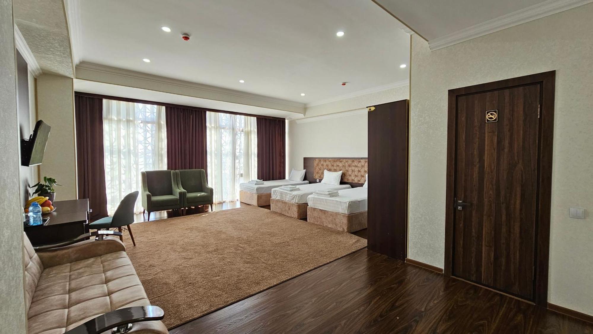 Grand Turon Plaza Hotel Tashkent Exterior photo