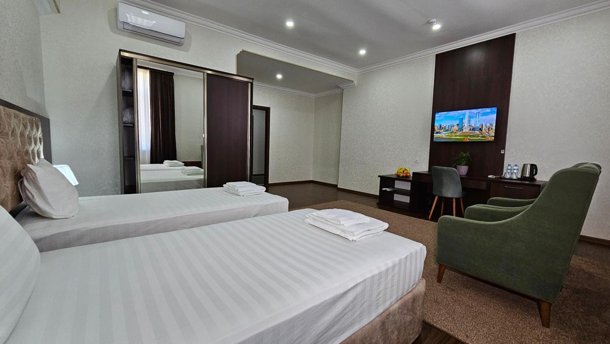 Grand Turon Plaza Hotel Tashkent Exterior photo